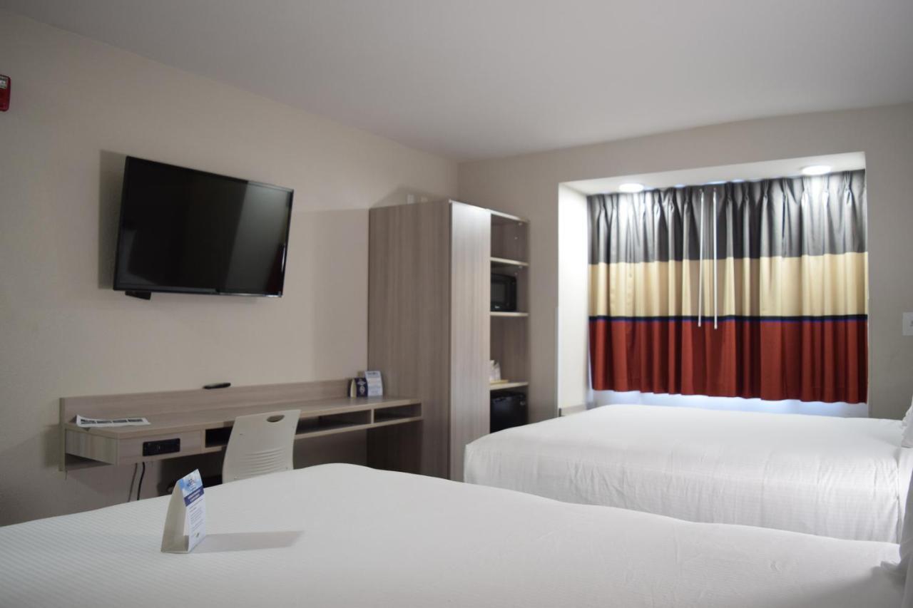 Travelers Inn And Suites Raleigh Kültér fotó