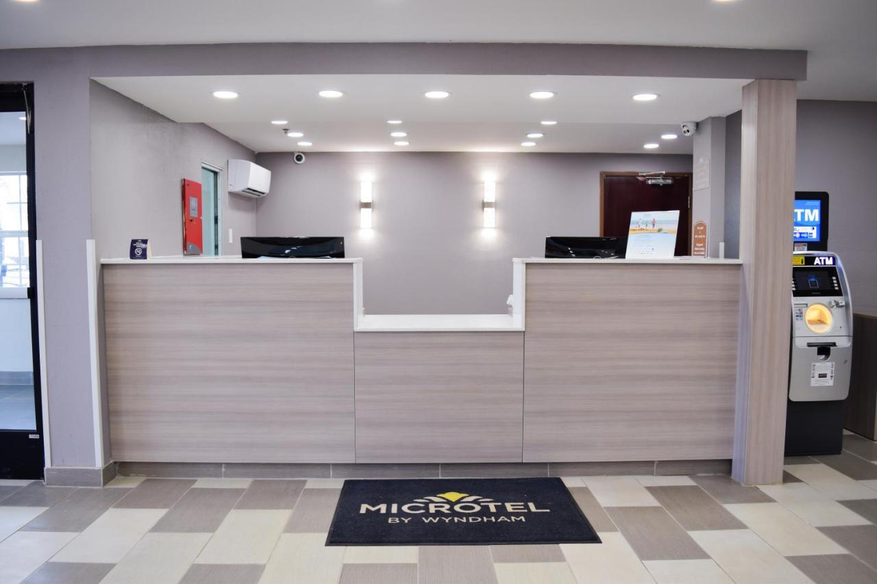 Travelers Inn And Suites Raleigh Kültér fotó