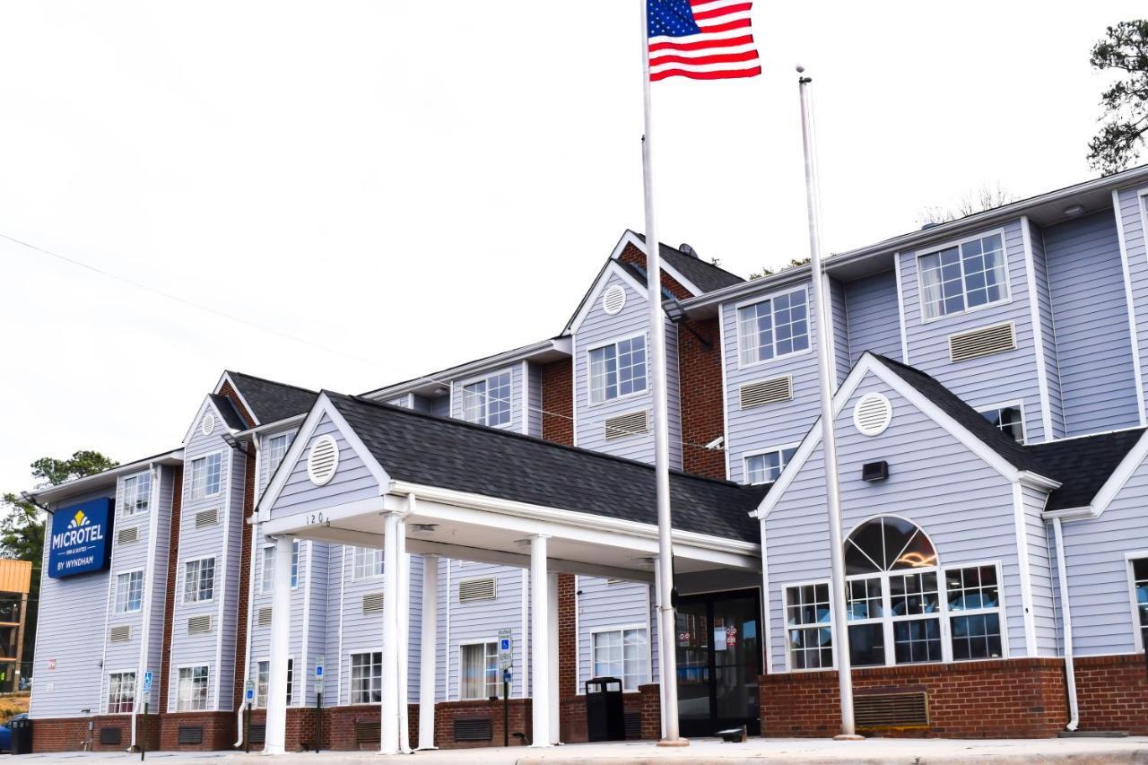 Travelers Inn And Suites Raleigh Kültér fotó